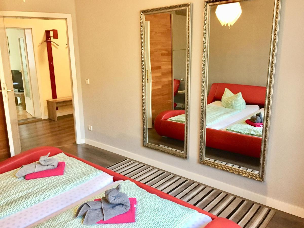 Apartment 3-raumwohnung Mit Balkon *